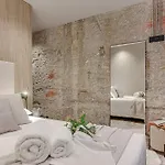 Metropolitan Boutique Apartamento *