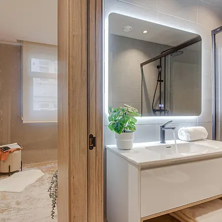 Metropolitan Boutique Apartment *