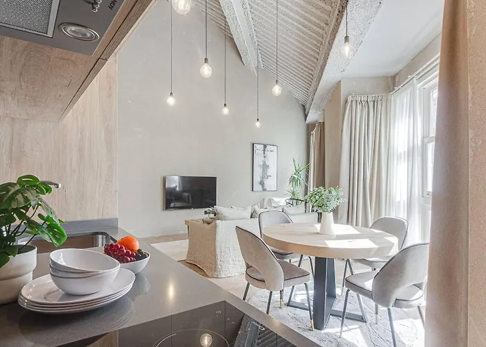 Metropolitan Boutique